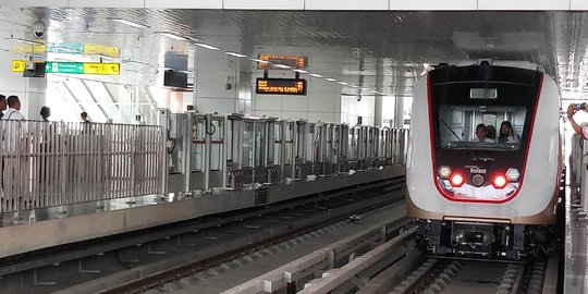 Kembangkan Suramadu, Khofifah Buka Peluang Hadirkan LRT