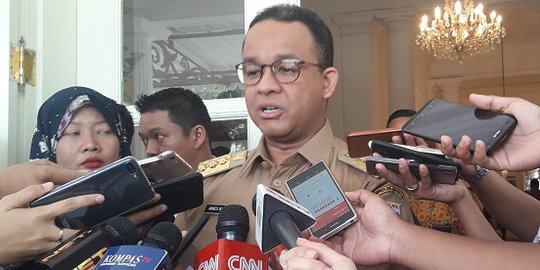 Gubernur Anies Larang Penggunaan Plastik Untuk Distribusi Daging Kurban