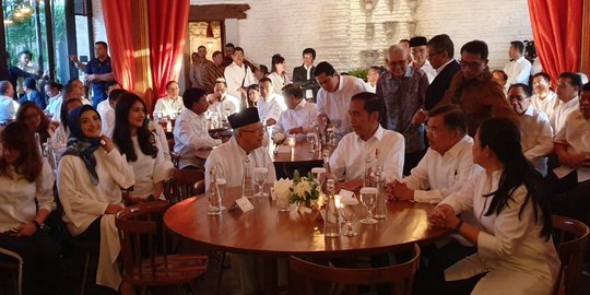 Jokowi: Sudah Minta Daftar Menteri, Tapi Banyak yang Belum Ngasih