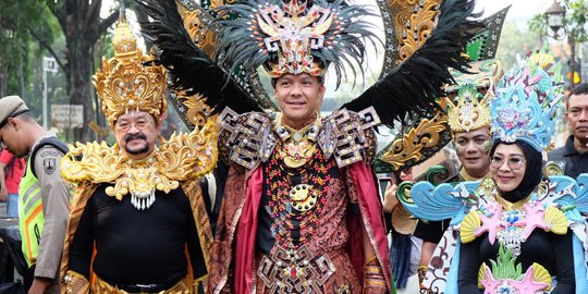 Tampilkan Kostum 11 Negara Asean, Solo Batik Carnival Berlangsung Meriah