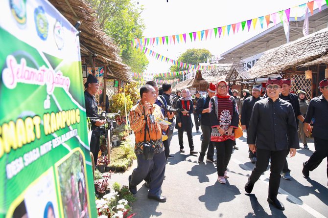 banyuwangi tampilkan inovasi desa lewat festival smart kampung