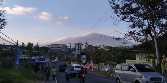 Hutan Gunung Arjuno Kebakaran, 64 Pendaki Dievakuasi Tim BPBD Batu