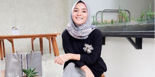 Artis-Artis Cantik Hapus Tato di Tubuh, Salah Satunya Ada Nama Mantan