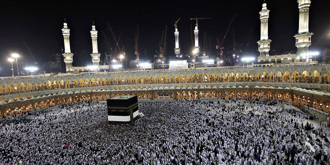 6 Tahun Menabung, Penjual Gorengan di Mandailing Natal Berangkat Haji