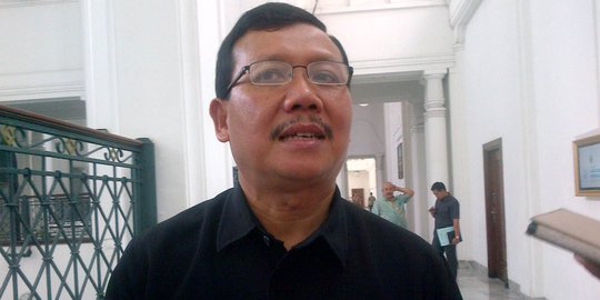 Jadi Tersangka Suap Proyek Meikarta, Sekda Jabar Iwa Karniwa Cuti Tiga Bulan