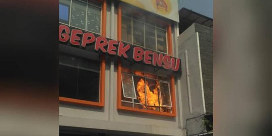 petugas pemadam kebakaran rev1