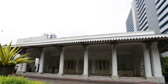 politik ada komunikasi lobi rev1