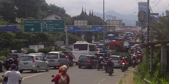 Bangun Jalur Baru di Puncak, Pemerintah Fokus Benahi Jalan Eksisting