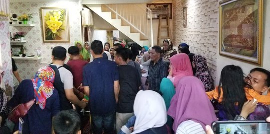 Tiga Korban Tewas Tertimpa Truk Tanah di Tangerang Kakak Beradik