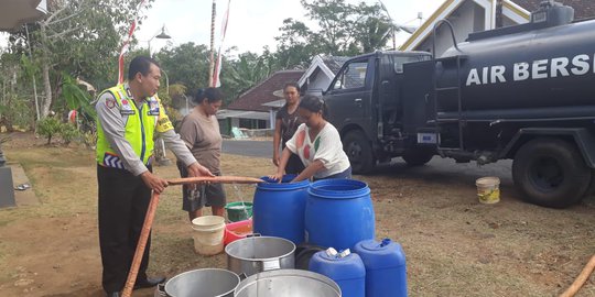 Warga Malang Terdampak Kemarau Mulai Dapat Asupan Air Bersih