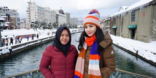 Blak Blakan Lala Pengasuh Anak Raffi Ahmad Bicara Gaji Hingga Sering Ke Luar Negeri Merdeka Com