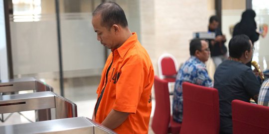 Butuh Modal Usaha Distributor Alat Pembersih Rumah Tangga, Cokro Bobol Bank Rp1,7 M