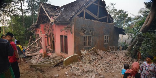 Kerusakan Akibat Gempa di Banten