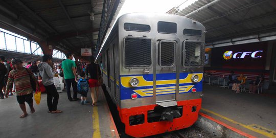 Listrik Jakarta Lumpuh, Penumpang KRL Diimbau Tak Panik