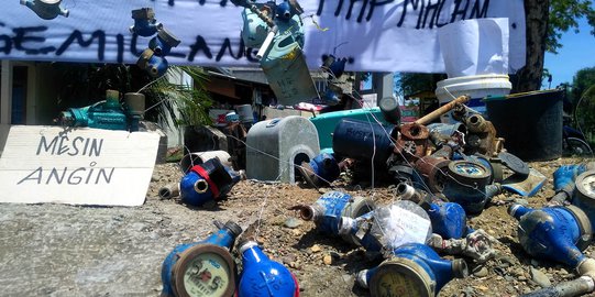 Air PDAM Macet Setahun, Warga Ramai-Ramai Copot Meteran