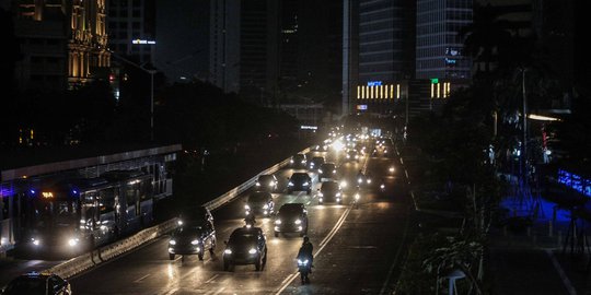 Suasana Gelap Kawasan Thamrin-Sudirman Akibat Listrik Padam