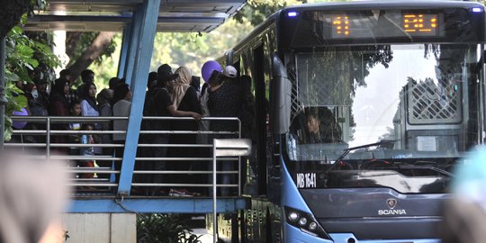 Listrik Nyala, Transjakarta Tak Gratis Lagi Berlaku Tarif Normal