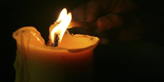 Kebakaran di Setiabudi Akibat Lilin, 350 Orang Mengungsi dan Satu Tewas