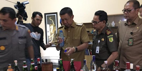 Gerebek Sebuah Ruko di Yogyakarta, Polisi Amankan 2690 Botol Miras Ilegal