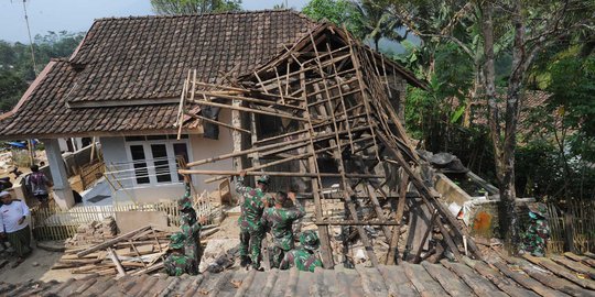 Pasca Gempa, Bupati Pandeglang Tetapkan 14 Hari Tanggap Darurat