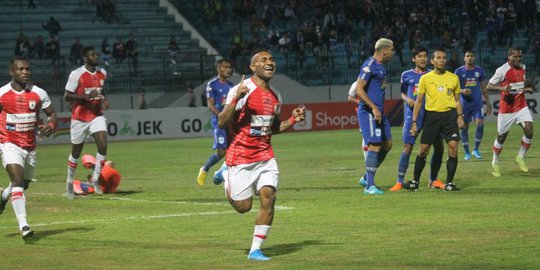 Gol Cepat Persipura Jayapura Buat PSIS Semarang Keok di Kandang
