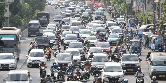 Perluasan Ganjil Genap, Ini Rute Transportasi Umum yang Siap Melayani