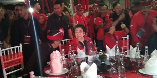 Depan Jokowi, Megawati Minta PDIP Dapat Jatah Menteri Paling Banyak
