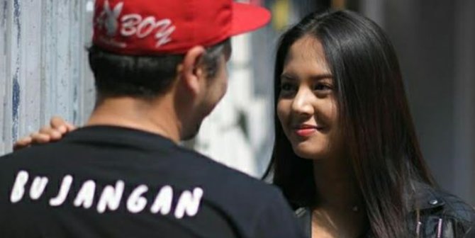 Gading Marten Pamer Foto Mesra dengan Aurelie Moeremans