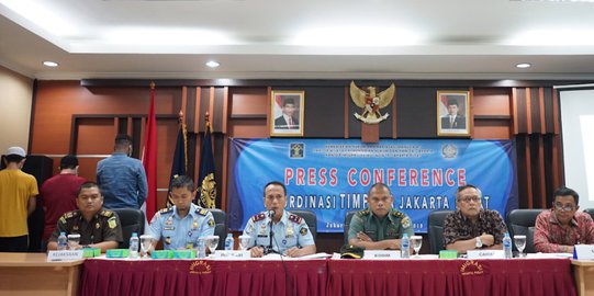 Tiga WNA Terjaring Pesta Seks di Sawah Besar