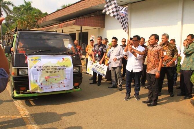 pt kiec sumbang hewan kurban bagi masyarakat cilegon