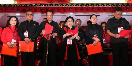 Megawati Kukuhkan Pengurus DPP PDIP 2019-2014