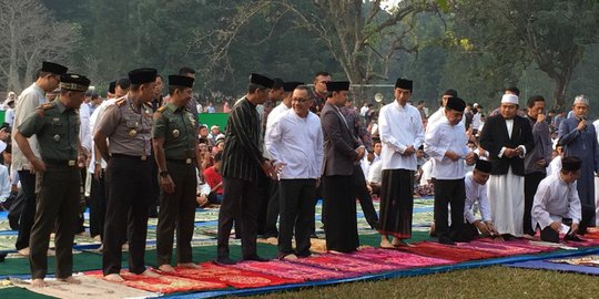 Jokowi Salat Idul Adha Bersama Warga di Lapangan Kebun Raya Bogor