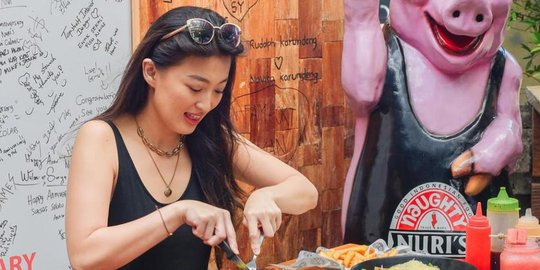 deretan koki wanita indonesia ini dikenal cantik dan seksi