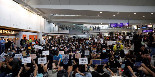 AP II Keluarkan Imbauan Bagi Penumpang yang Hendak Terbang ke Hongkong