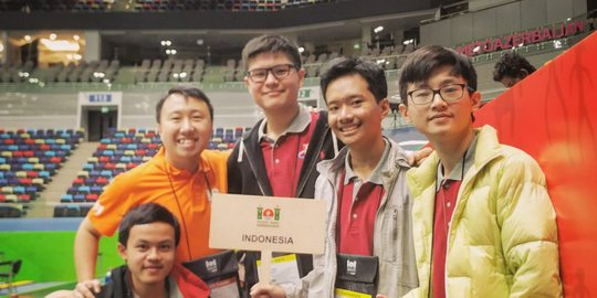 Tim Olimpiade Komputer Indonesia Raih Medali Emas Di Azerbaijan Merdeka Com
