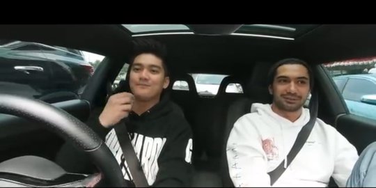 reza rahadian menangis gara-gara boy william, kenapa?