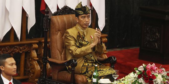 Dorong Pemanfaatan Teknologi, Jokowi Indikasikan Jumlah PNS Mulai Dirampingkan