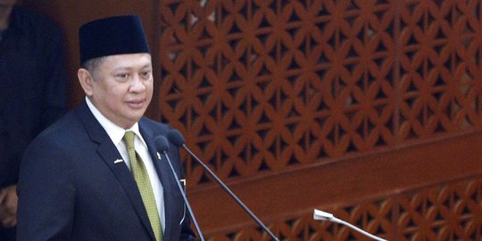 Ini Empat Pantun Bamsoet di Sidang Tahunan MPR
