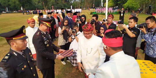 Bongkar Peredaran Narkoba di Kampus, 16 Anggota Polres Jakbar Diberi Penghargaan