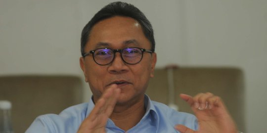 Pantun Ketua MPR Sampaikan Pesan Persatuan