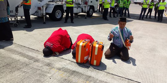 Kloter 1 Jemaah Haji Asal Sukoharjo Tiba di Debarkasi Solo