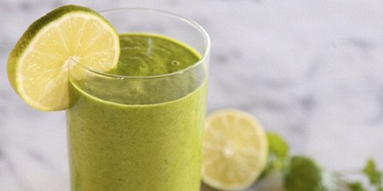 10 racikan minuman segar untuk bantu jaga kesehatan mata