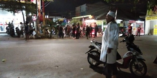 Hentikan Bentrokan, Polisi Tutup Akses Jalan ke Asrama Papua di Makassar