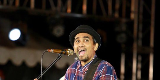 glenn fredly resmi menikah dengan mutia ayu, selamat!