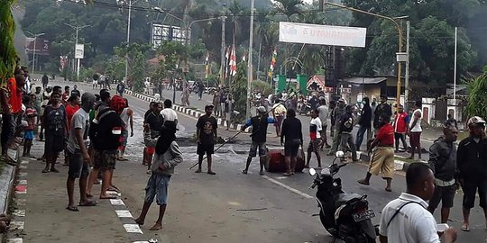 Ganjar Pranowo Jamin Keamanan Warga Papua di Jateng