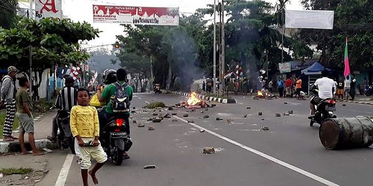 Sempat Ricuh, Situasi di Mimika Kondusif usai Aparat Pukul Mundur Demonstran