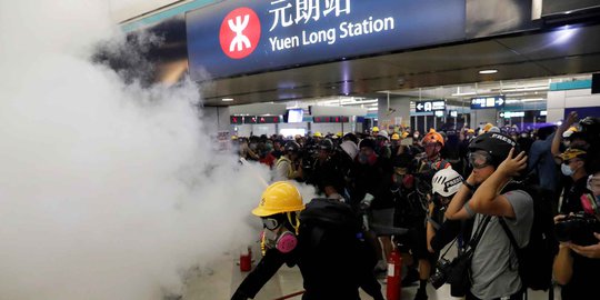 Kericuhan Kembali Pecah di Stasiun MRT Hong Kong