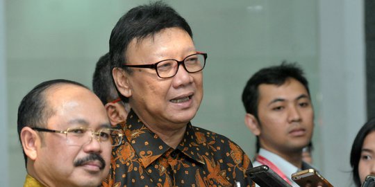 Soal Pin Emas DPRD DKI Jakarta, Mendagri Minta Jangan Terlalu Dipaksakan