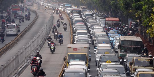 Pajak Bea Balik Nama Kendaraan Bermotor di DKI Naik 12,5 persen