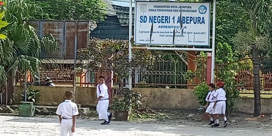 Kadis Pendidikan Papua: Sekolah Tetap Seperti Biasa